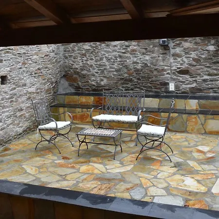 Isabel Artemis Es Apartman *